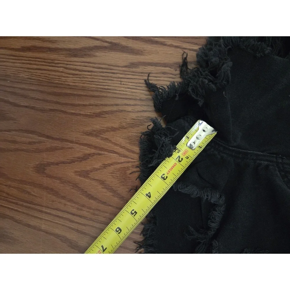 American Eagle Black Distressed Denim Shorts High Waisted Frayed Hem‎ Womens 8